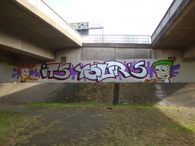 Graffiti Bombing in Oldenburg - Photo by oldenburgcity - its, your's, your (2014)