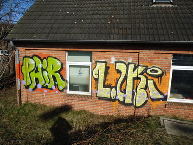 Graffiti Bombing in Oldenburg - Photo by oldenburgcity - pair, lozki