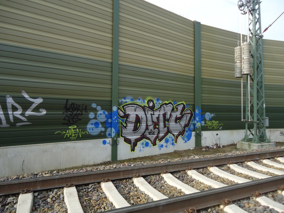 Graffiti Bombing in Guide Rock - Photo by oldenburgcity - ditc (2014)
