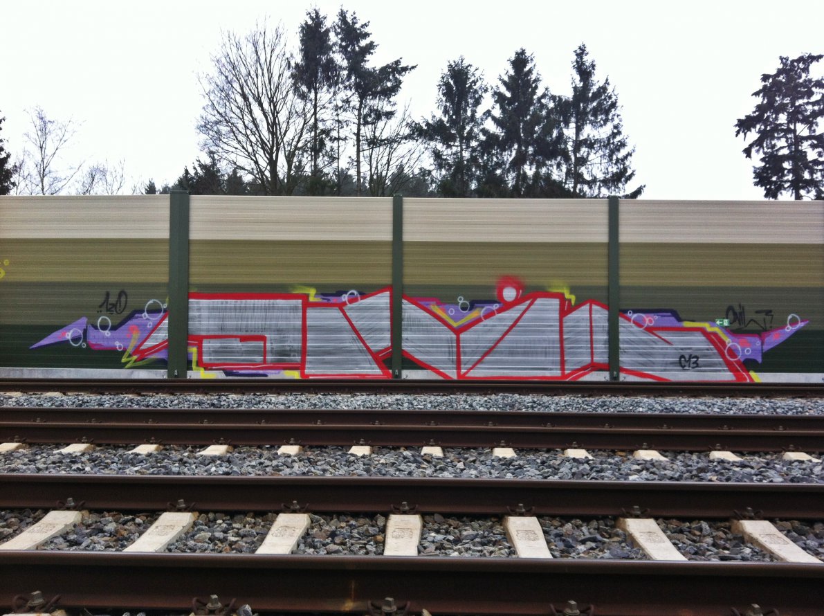 Graffiti Wall - Photo by oldenburgcity - onil, oniel