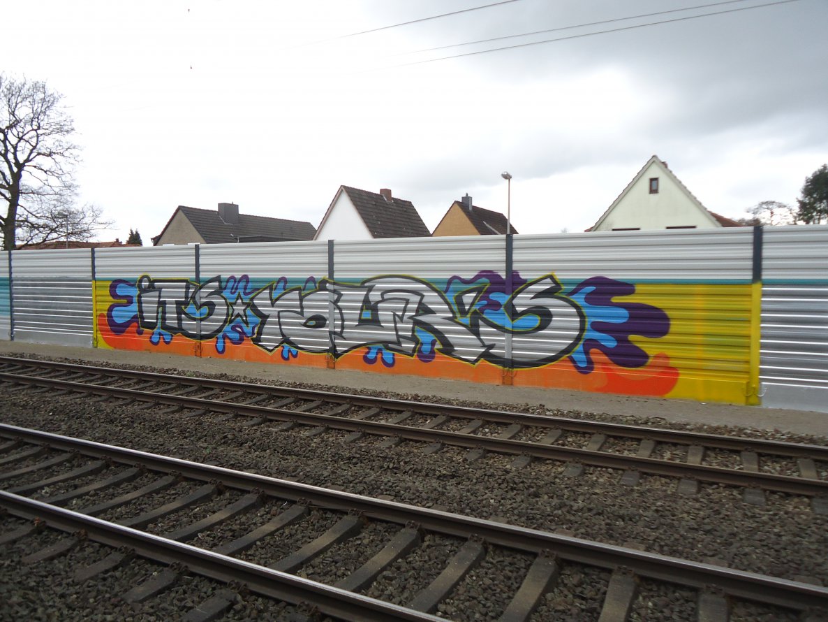 Graffiti Bombing - Photo by oldenburgcity - it's, your's, your (2014)