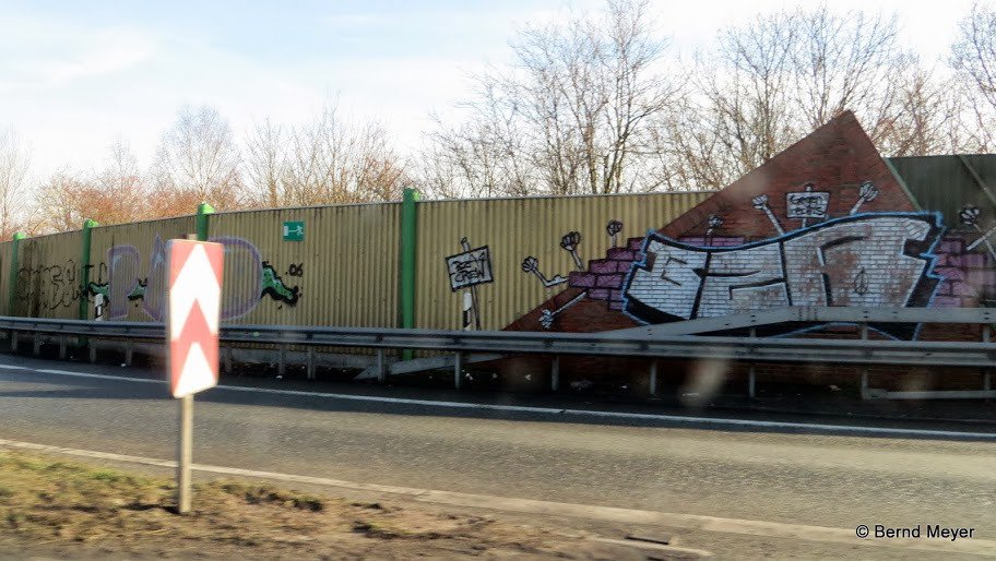 Graffiti Bombing in Oldenburg - Photo by oldenburgcity - bza