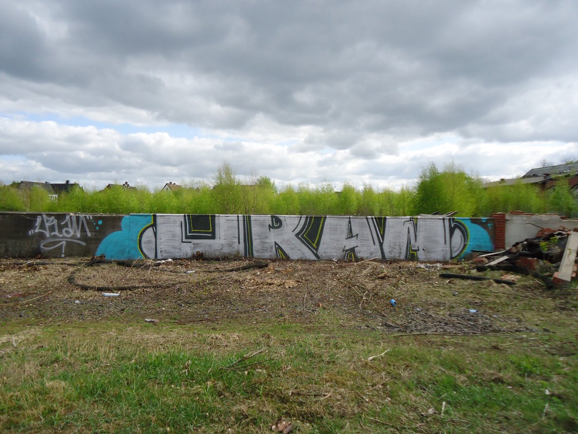 Graffiti Bombing - Photo by oldenburgcity - uran (2014)