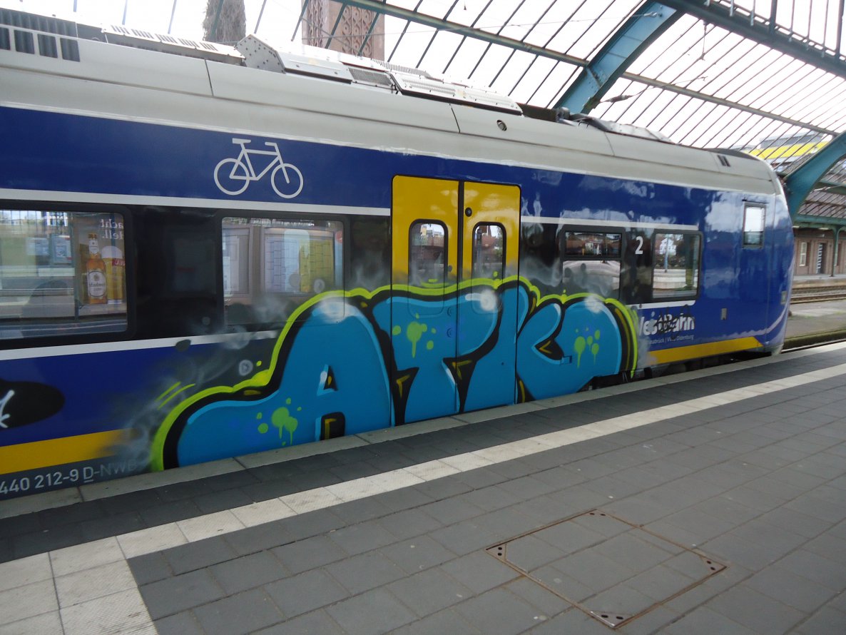 Graffiti Train in Oldenburg - Photo by oldenburgcity - atk (2014)