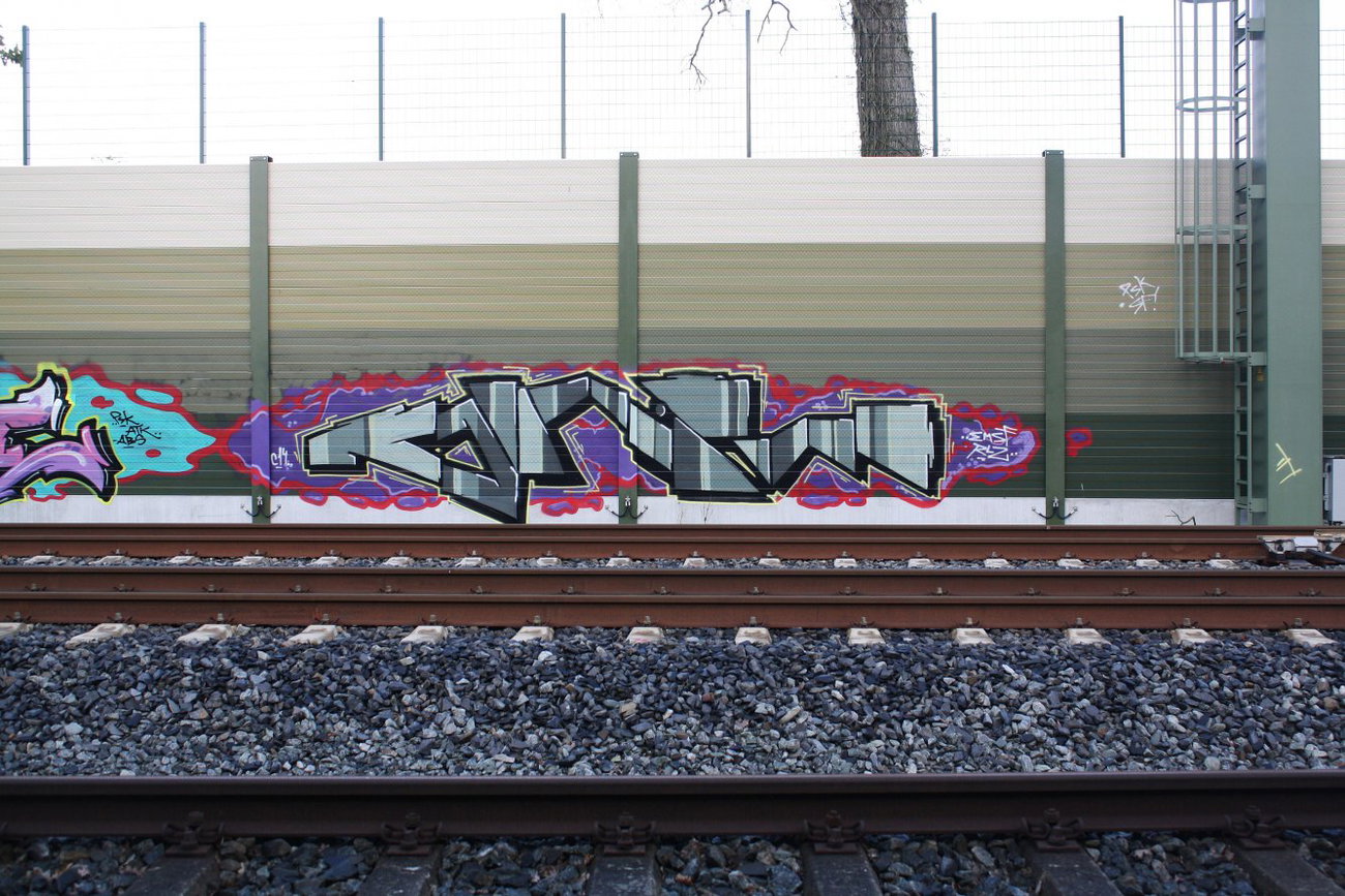 Graffiti Wall - Photo by oldenburgcity - onil