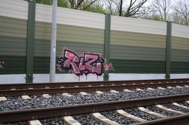 Graffiti Bombing - Photo by oldenburgcity - rlz (2013)