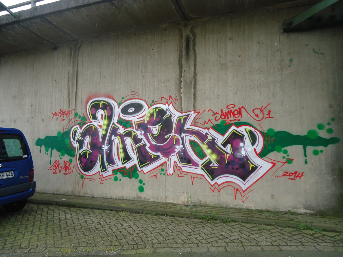 Graffiti Bombing in Oldenburg - Photo by oldenburgcity - amen (2014)