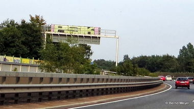 Graffiti Bombing in Oldenburg - Photo by oldenburgcity - psk