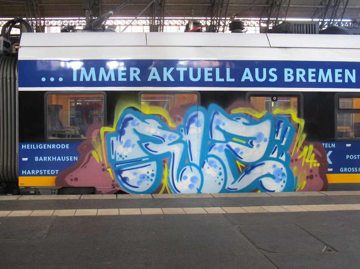 Graffiti Train in Bremen - Photo by oldenburgcity - rlz (2014)