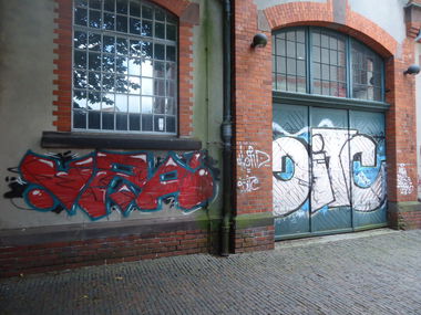 Graffiti Bombing in Oldenburg - Photo by oldenburgcity - vza, ditc