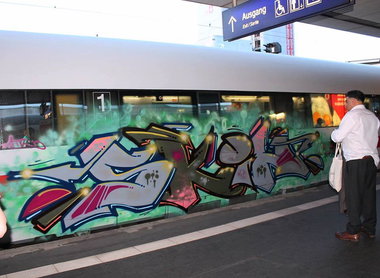 Graffiti Train - Photo by oldenburgcity - skin (2014)