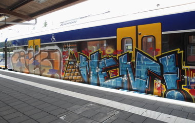 Graffiti Train - Photo by oldenburgcity - fies, amen (2014)