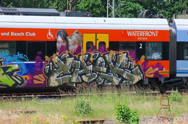 Graffiti Train - Photo by oldenburgcity - chek (2014)