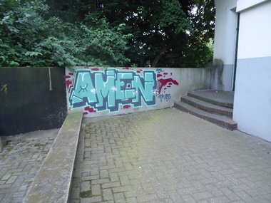 Graffiti Bombing - Photo by oldenburgcity - amen (2014)