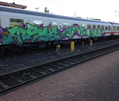 Graffiti Wall - Photo by oldenburgcity - alsoe, onil, raid