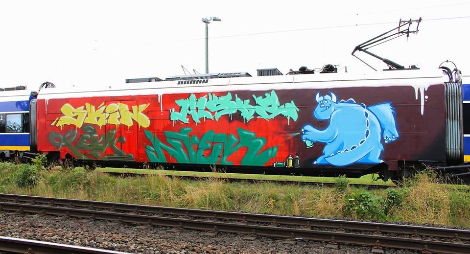 Graffiti Train - Photo by oldenburgcity - rezk, skin, alsoe (2014)