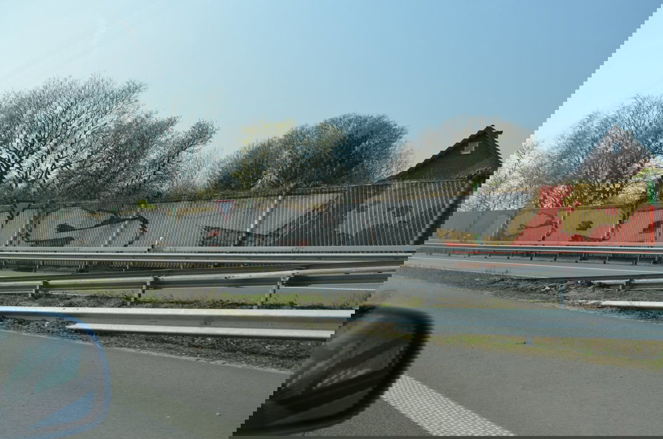 Graffiti Bombing - Photo by oldenburgcity - spast