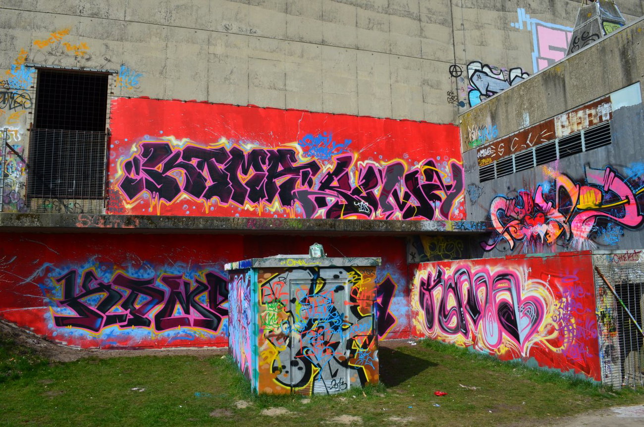 Graffiti Wall - Photo by oldenburgcity - koma, cody