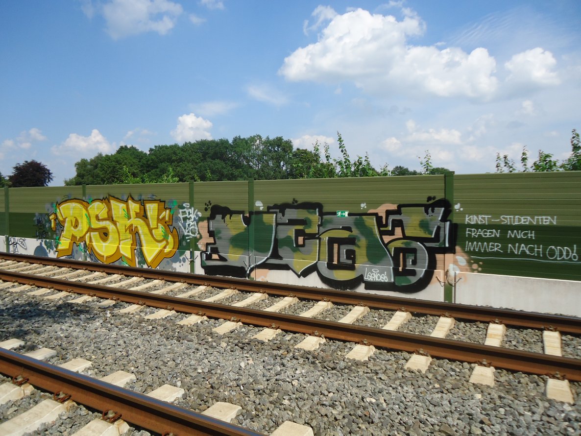 Graffiti Bombing - Photo by oldenburgcity - psk, vza (2014)