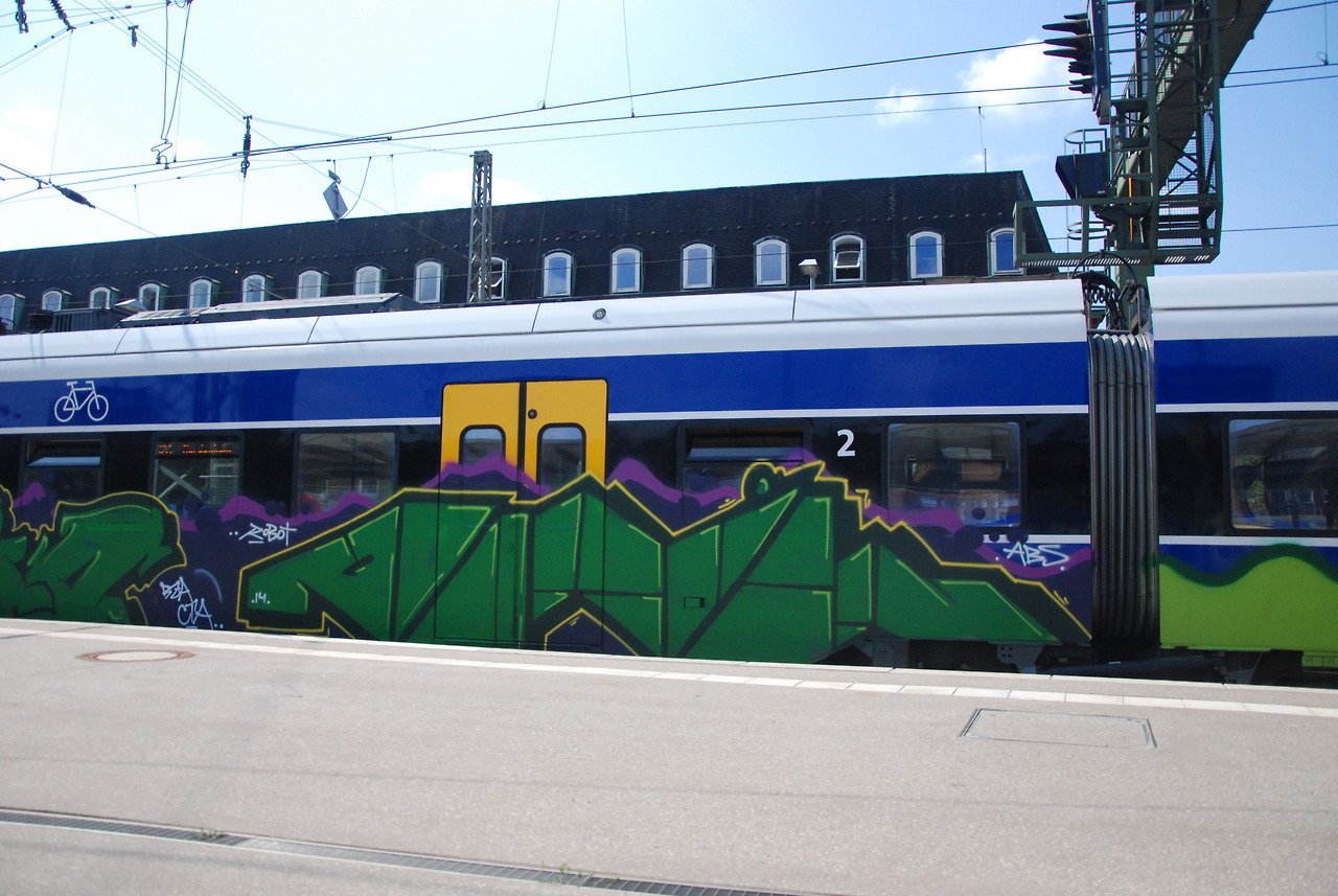 Graffiti Train - Photo by oldenburgcity - onil (2014)