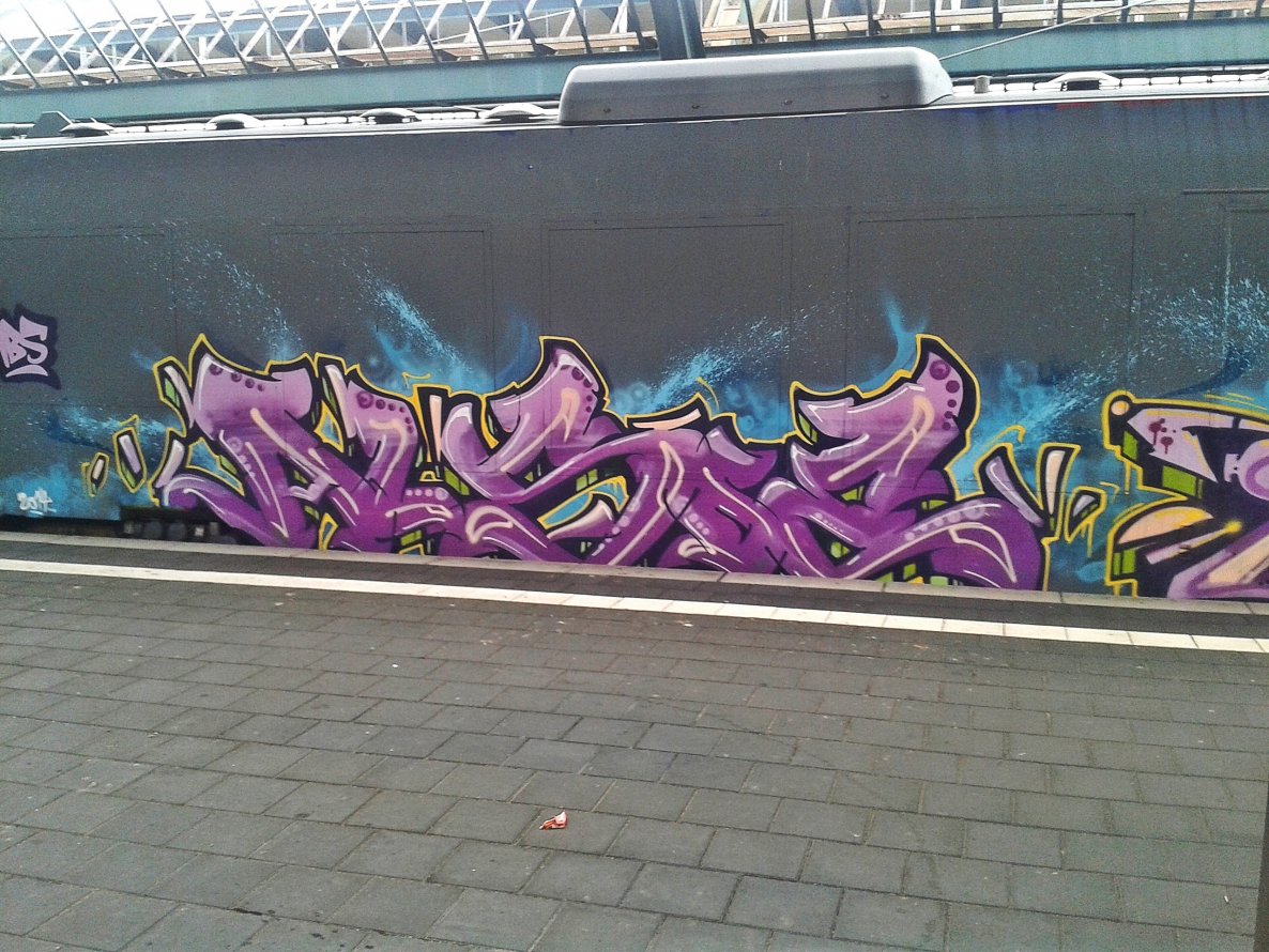Graffiti Wall - Photo by oldenburgcity - alsoe
