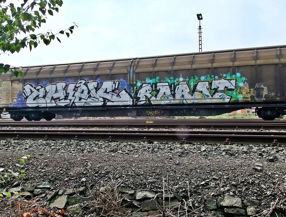 Graffiti Train - Photo by oldenburgcity - chek, robot, eaz (2014)