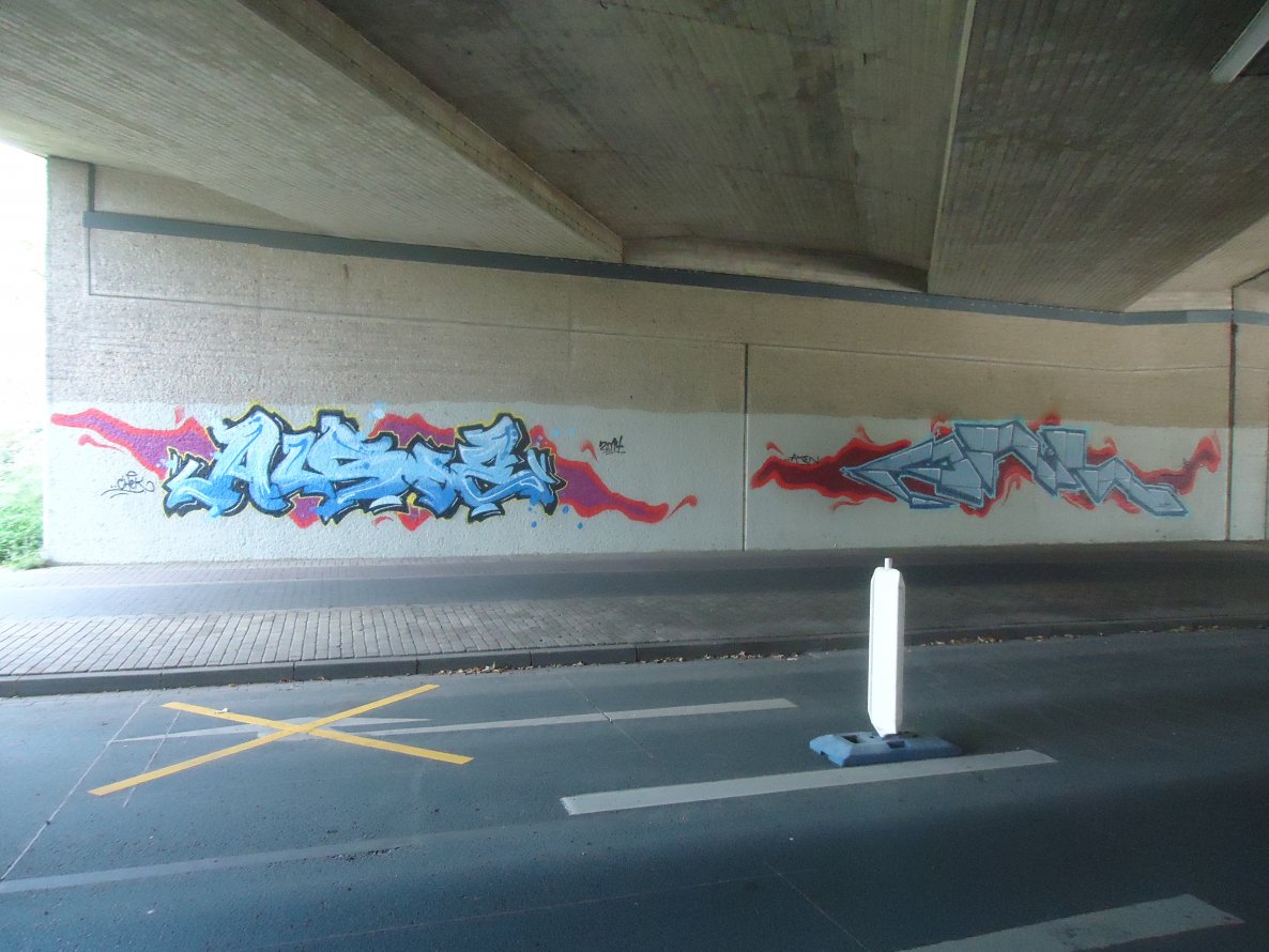 Graffiti Bombing - Photo by oldenburgcity - alsoe, onil (2014)