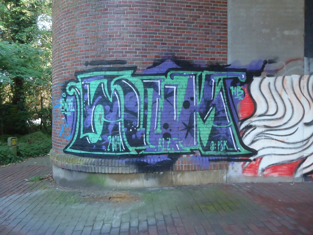 Graffiti Bombing - Photo by oldenburgcity - swk (2014)