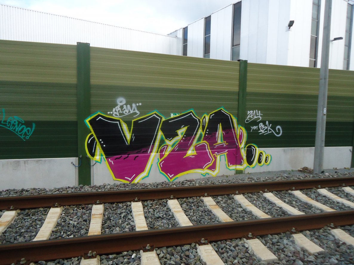 Graffiti Bombing - Photo by oldenburgcity - vza (2014)