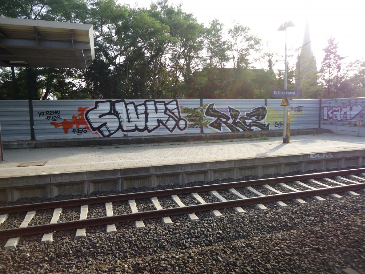 Graffiti Bombing - Photo by oldenburgcity - swk, rlz, kamy (2014)