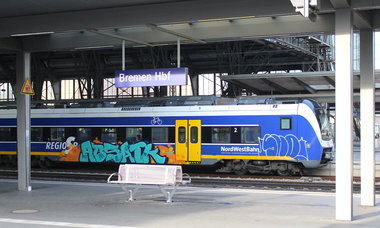 Graffiti Train - Photo by oldenburgcity - abs, atk (2014)
