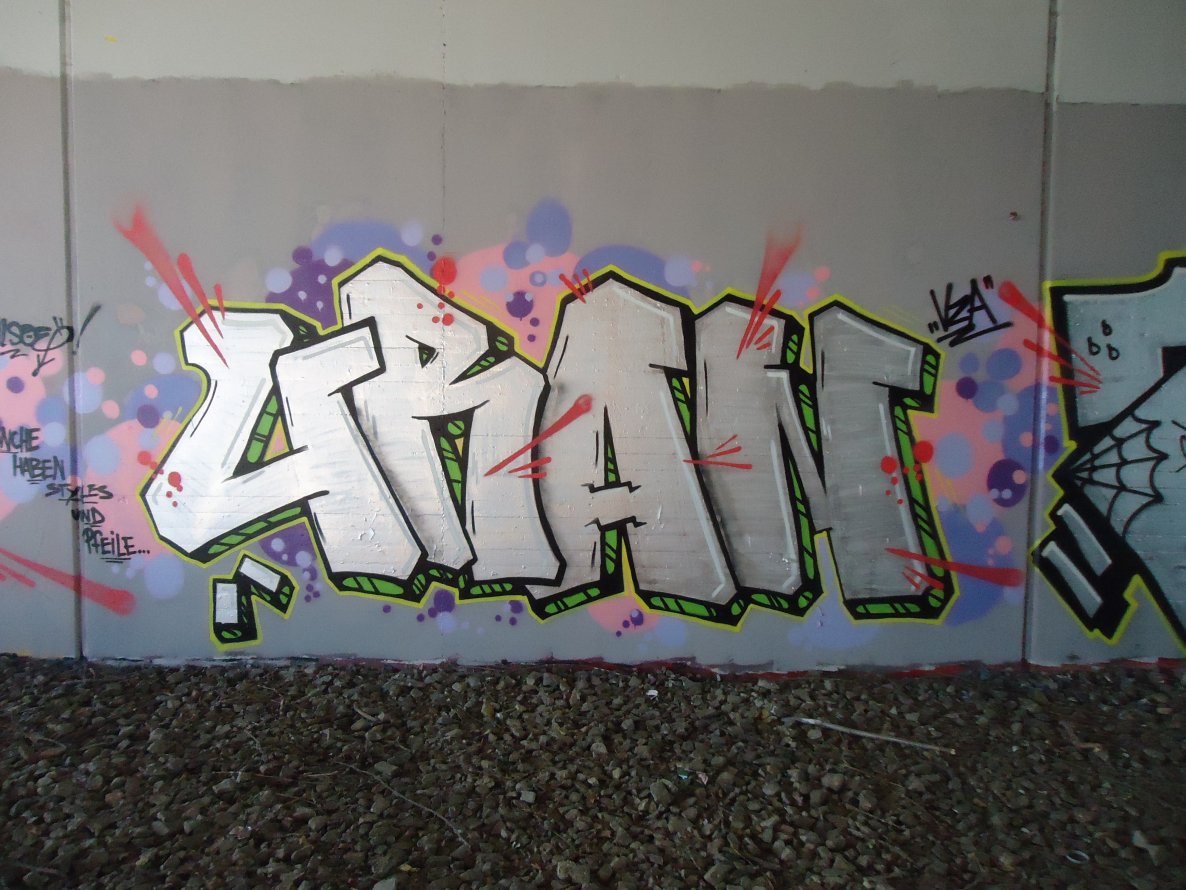 Graffiti Wall - Photo by oldenburgcity - uran (2014)