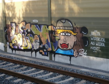 Graffiti Bombing - Photo by oldenburgcity - leeno, leenoe (2014)