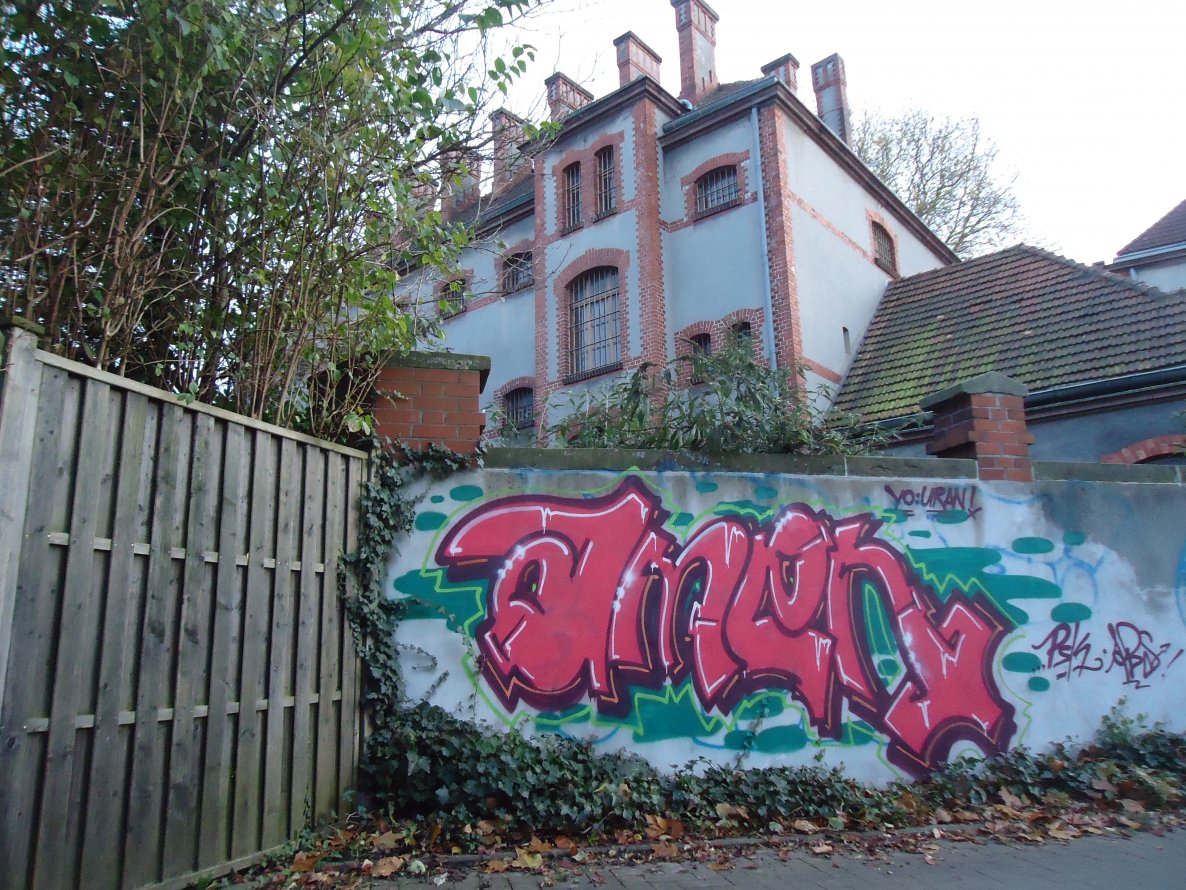 Graffiti Bombing - Photo by oldenburgcity - amen (2014)