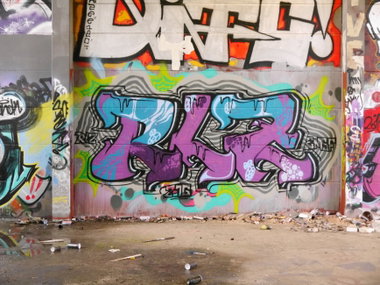Graffiti Wall - Photo by oldenburgcity - rlz