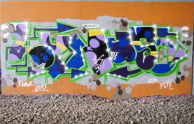 Graffiti Wall - Photo by oldenburgcity - lynus, linus, leenoe (2015)
