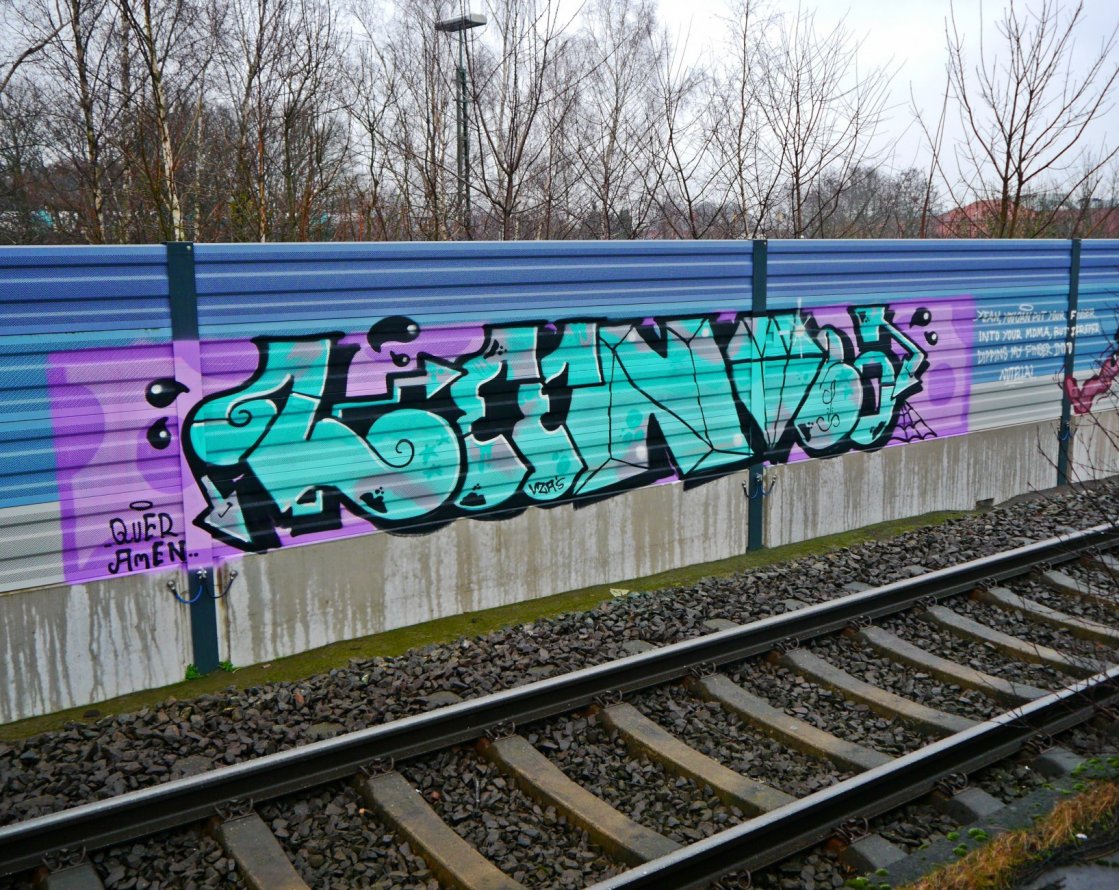 Graffiti Bombing - Photo by oldenburgcity - leenoe, leeno (2015)