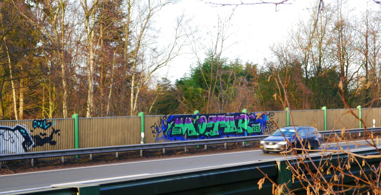 Graffiti Bombing - Photo by oldenburgcity - motor (2016)