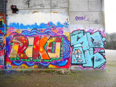 Graffiti Wall - Photo by oldenburgcity - riko, snok