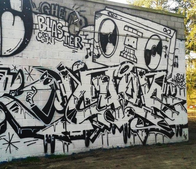 Graffiti Wall - Photo by oldenburgcity - chek
