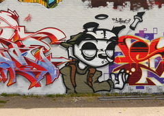 Graffiti Wall - Photo by oldenburgcity - skore, suck (2015)