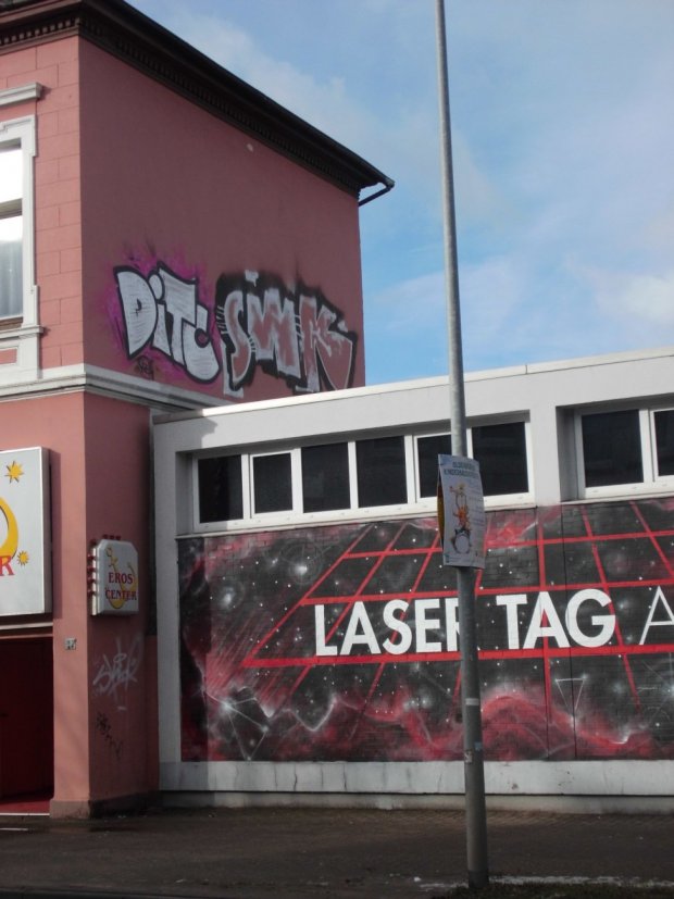 Graffiti Bombing - Photo by oldenburgcity - ditc, swk (2015)