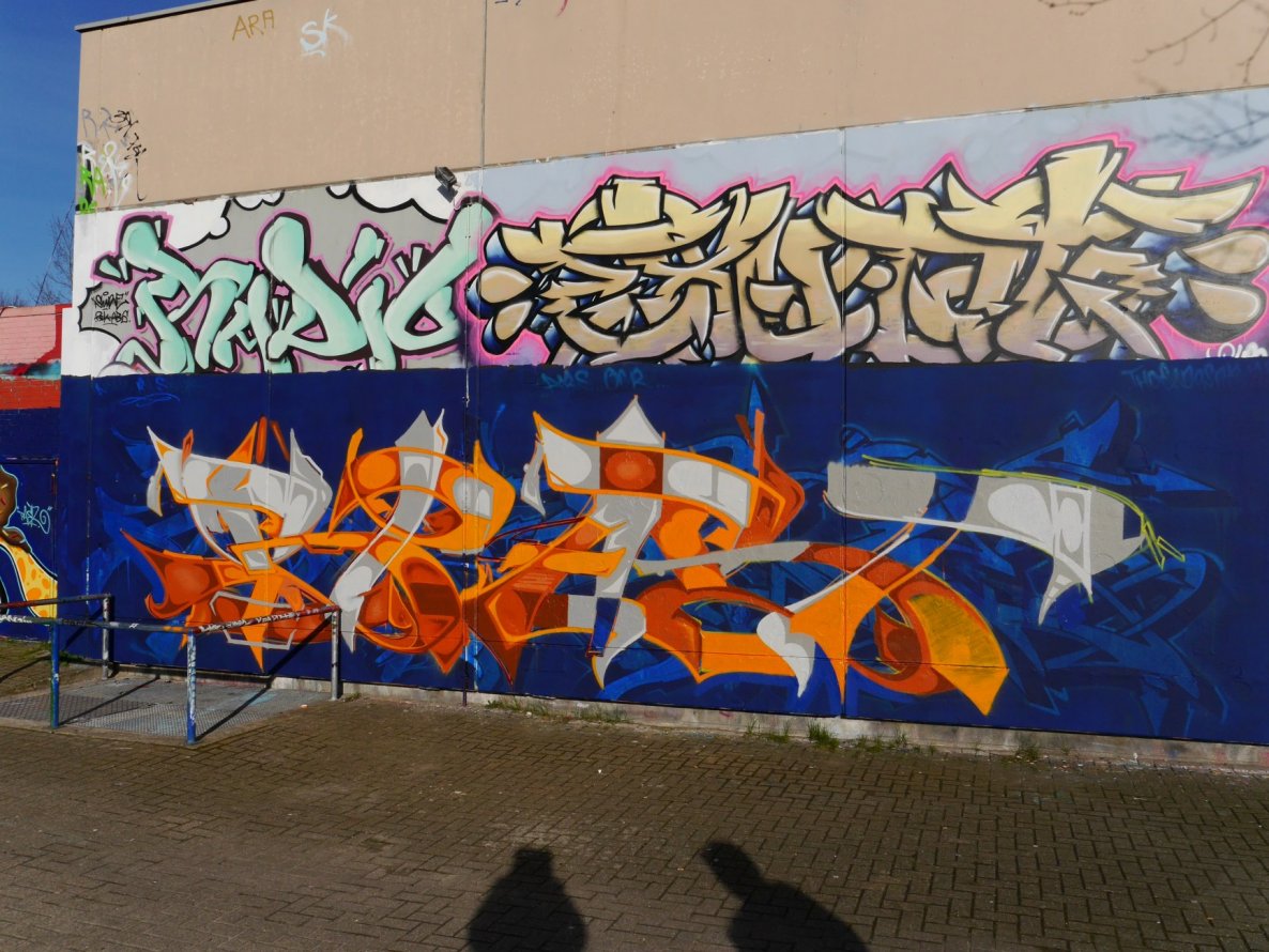 Graffiti Wall - Photo by oldenburgcity - radio, exudt, spast (2015)