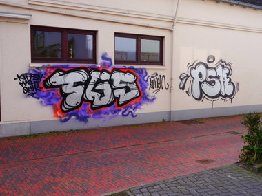 Graffiti Bombing - Photo by oldenburgcity - tgs, psk (2015)