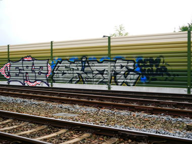 Graffiti Bombing - Photo by oldenburgcity - eaz, grime (2015)