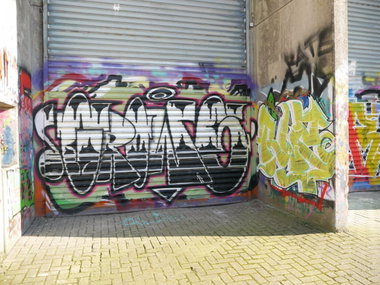 Graffiti Wall - Photo by oldenburgcity - grows, rlz (2015)