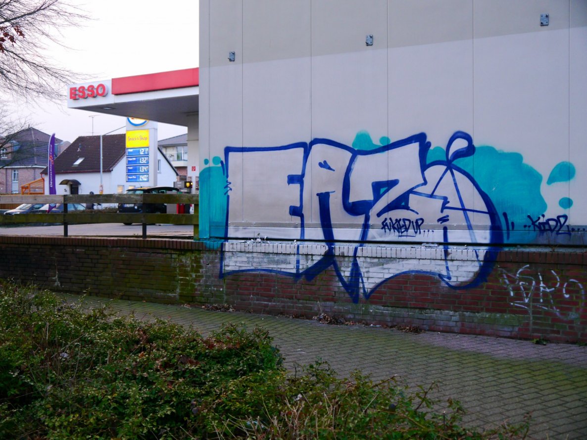 Graffiti Bombing - Photo by oldenburgcity - eaz (2015)