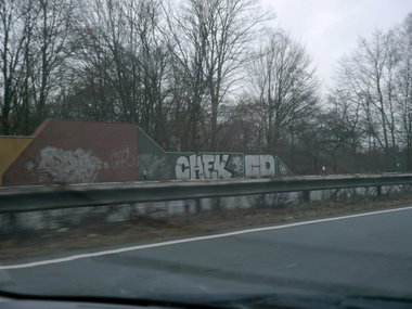 Graffiti Bombing - Photo by oldenburgcity - chek, cd