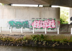 Graffiti Bombing - Photo by oldenburgcity - bezug, house (2015)