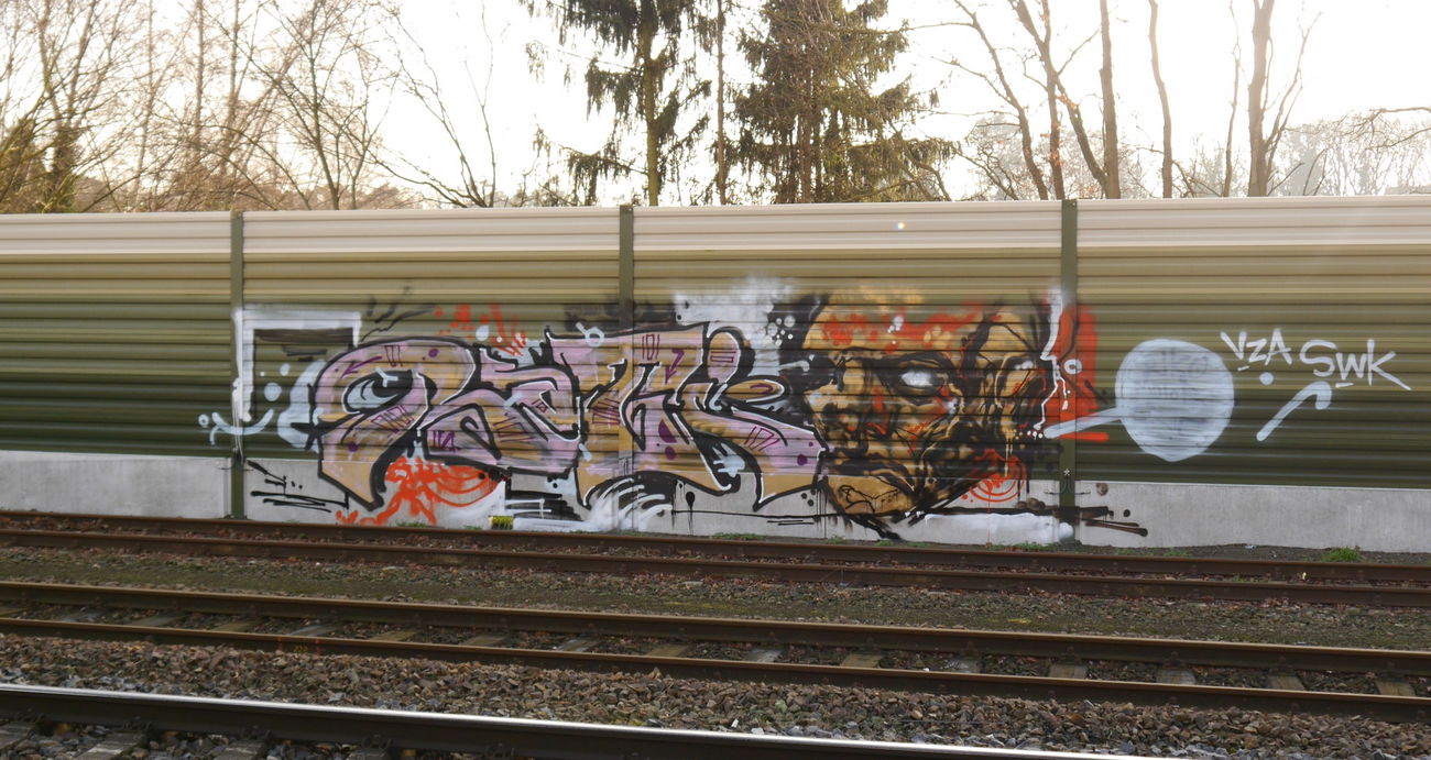 Graffiti Bombing - Photo by oldenburgcity - ratio (2015)